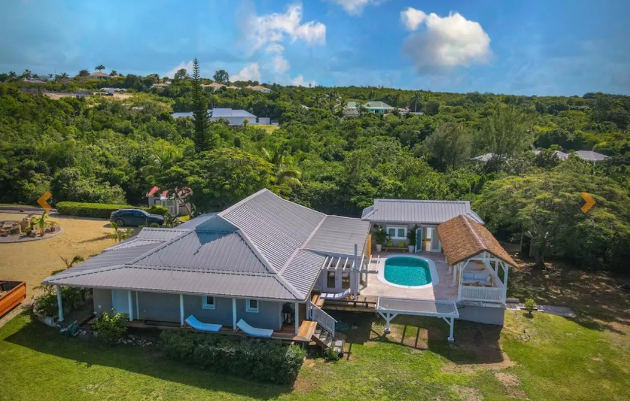 Elegant Villa In Terres Basses With Private Pool Les Terres Basses